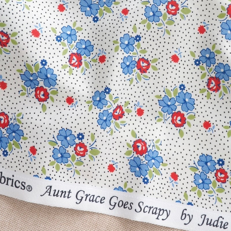 Aunt Grace Goes Scrappy Multi Floral | R351526D-MULTI