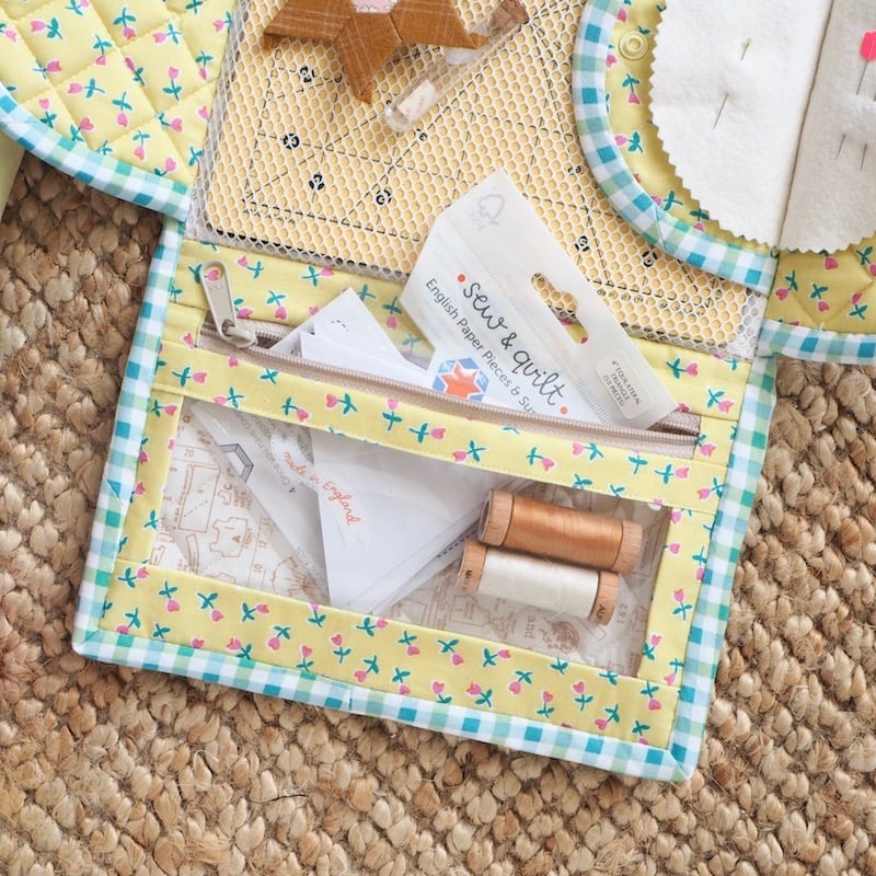 Jet Set Sewing Station Pattern