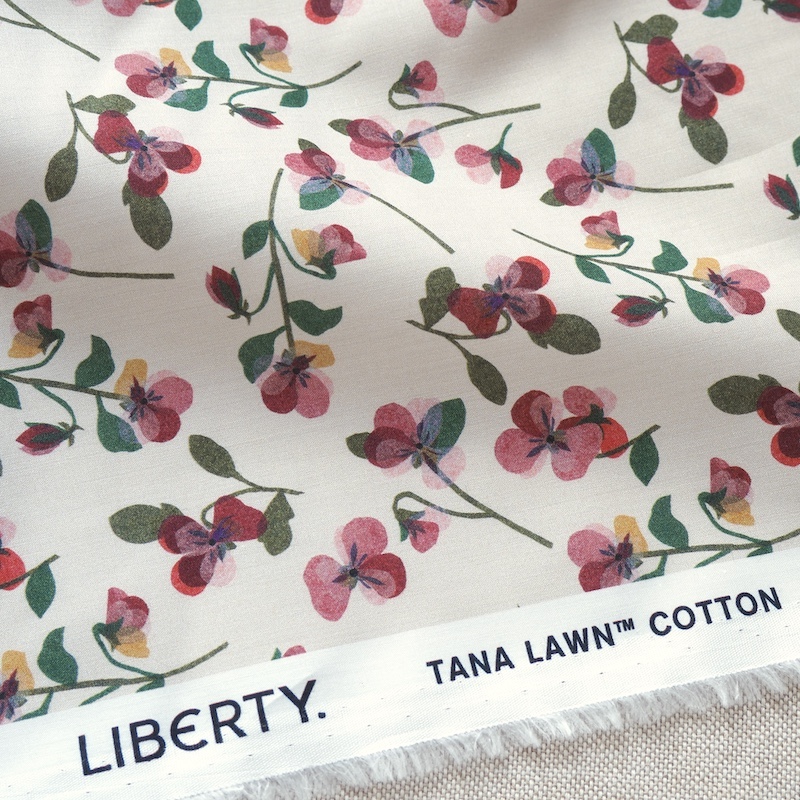 Liberty Pansy Scatter D Tana Lawn Cotton