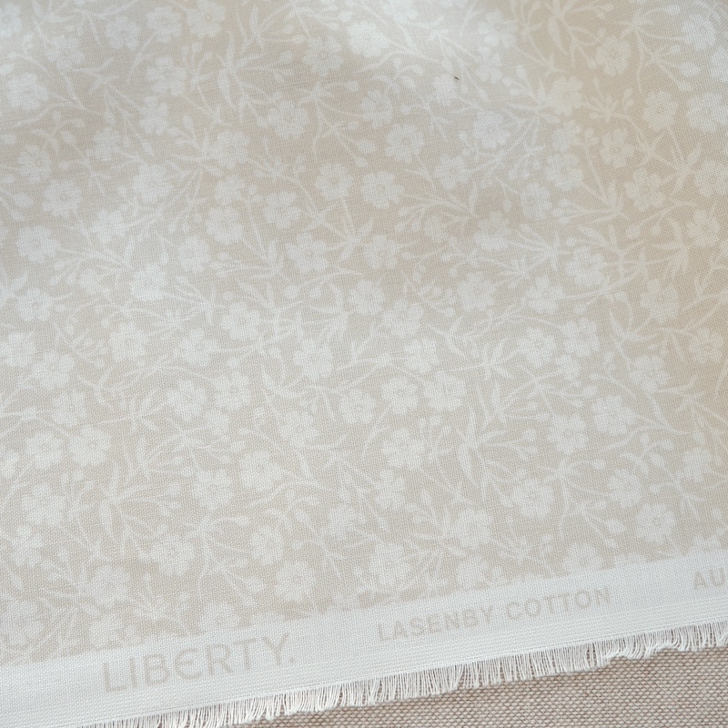 Liberty August Meadow Magnolia | 01666890A