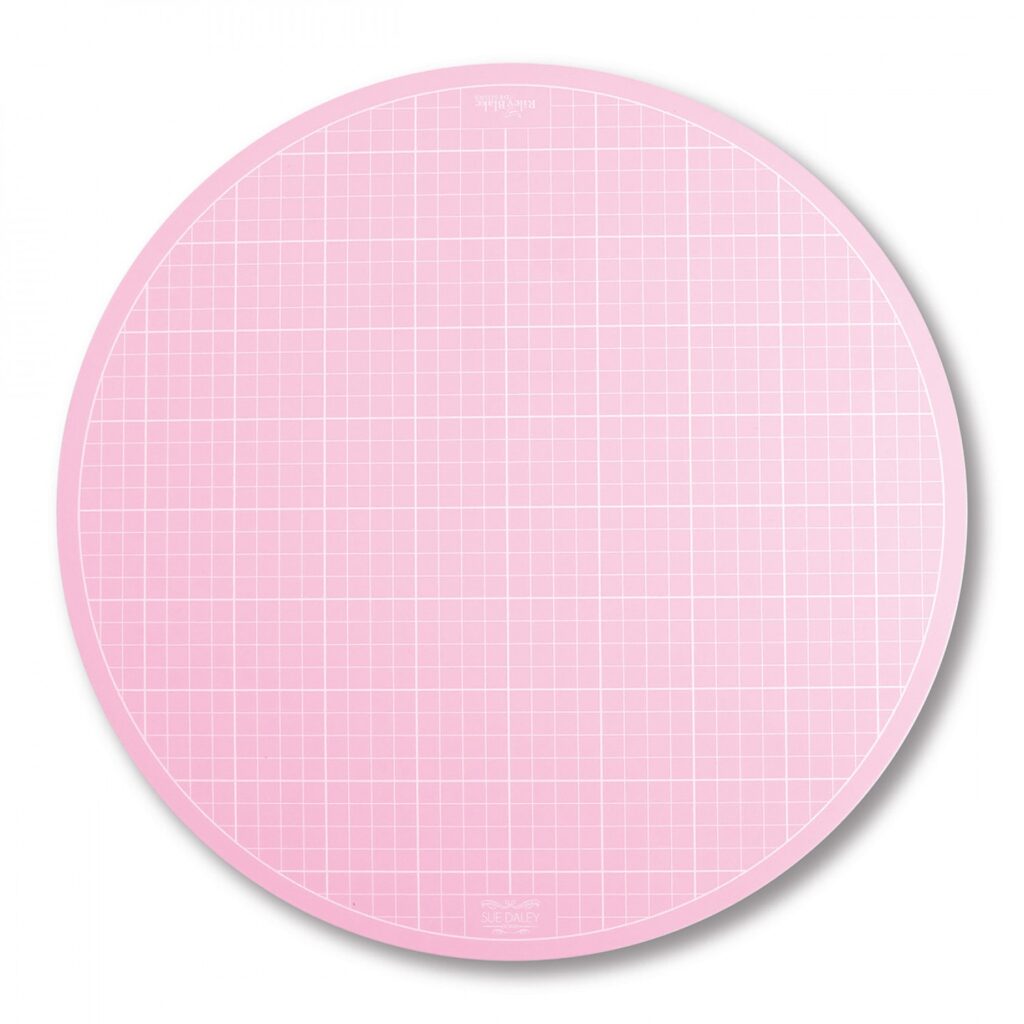 Rotating Cutting Mat by Sue Daley 10"
