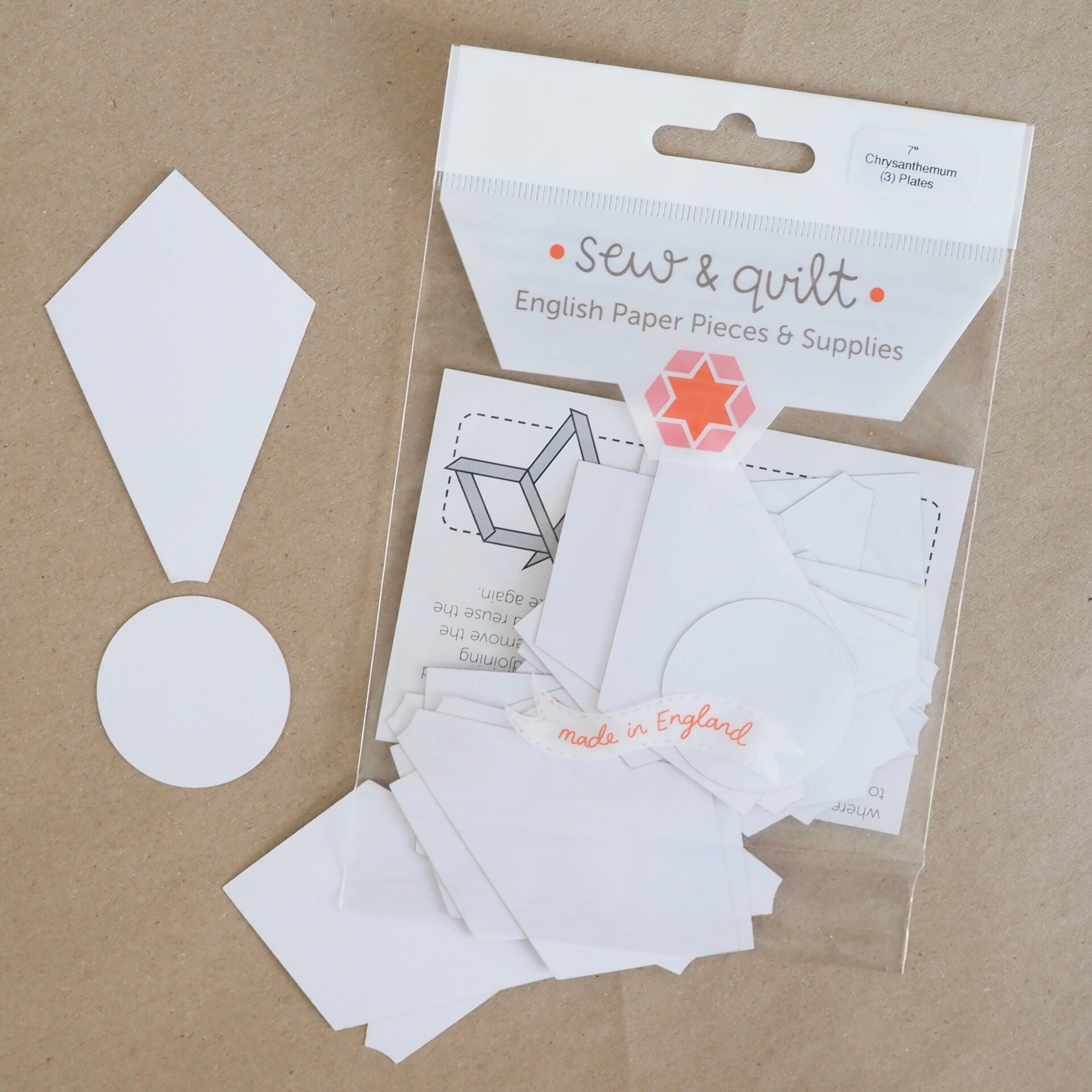 Chrysanthemum (8 Petal) - English Paper Pieces - Image 1