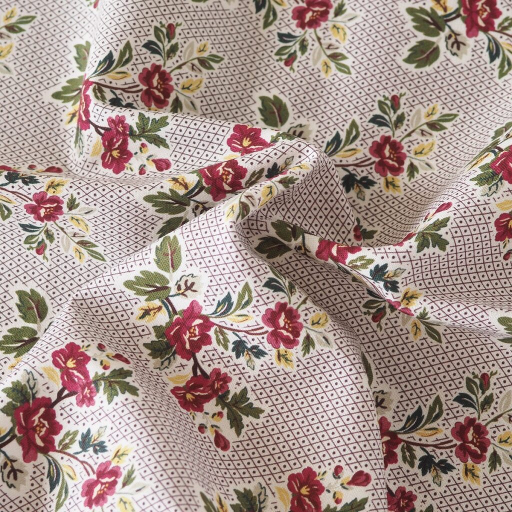 April & Audrey Eleanor Red | DV7805