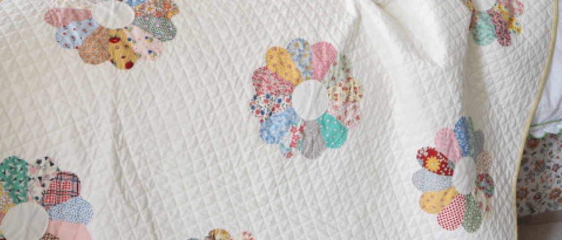 hand quilted Dresden quilt